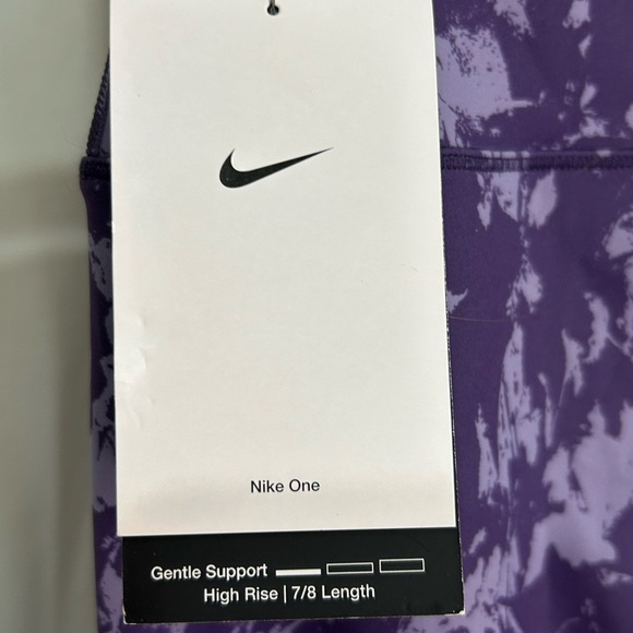 NWT Nike Purple Tie-Dye Leggings for Dynamic Style - Picture 4 of 5